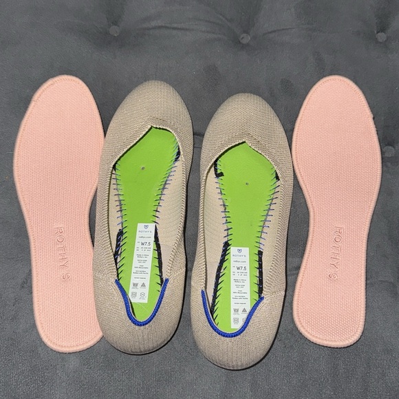 Gold Rothy’s Round Toe Flats Light Gold Metallic - Picture 6 of 6